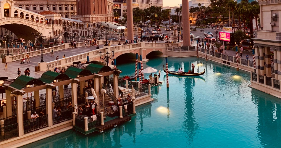 10 Ways to Celebrate Your Birthday in Vegas