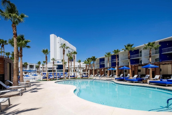 Tropicana Las Vegas a DoubleTree by Hilton Resort & Casino - Free Parking image 1